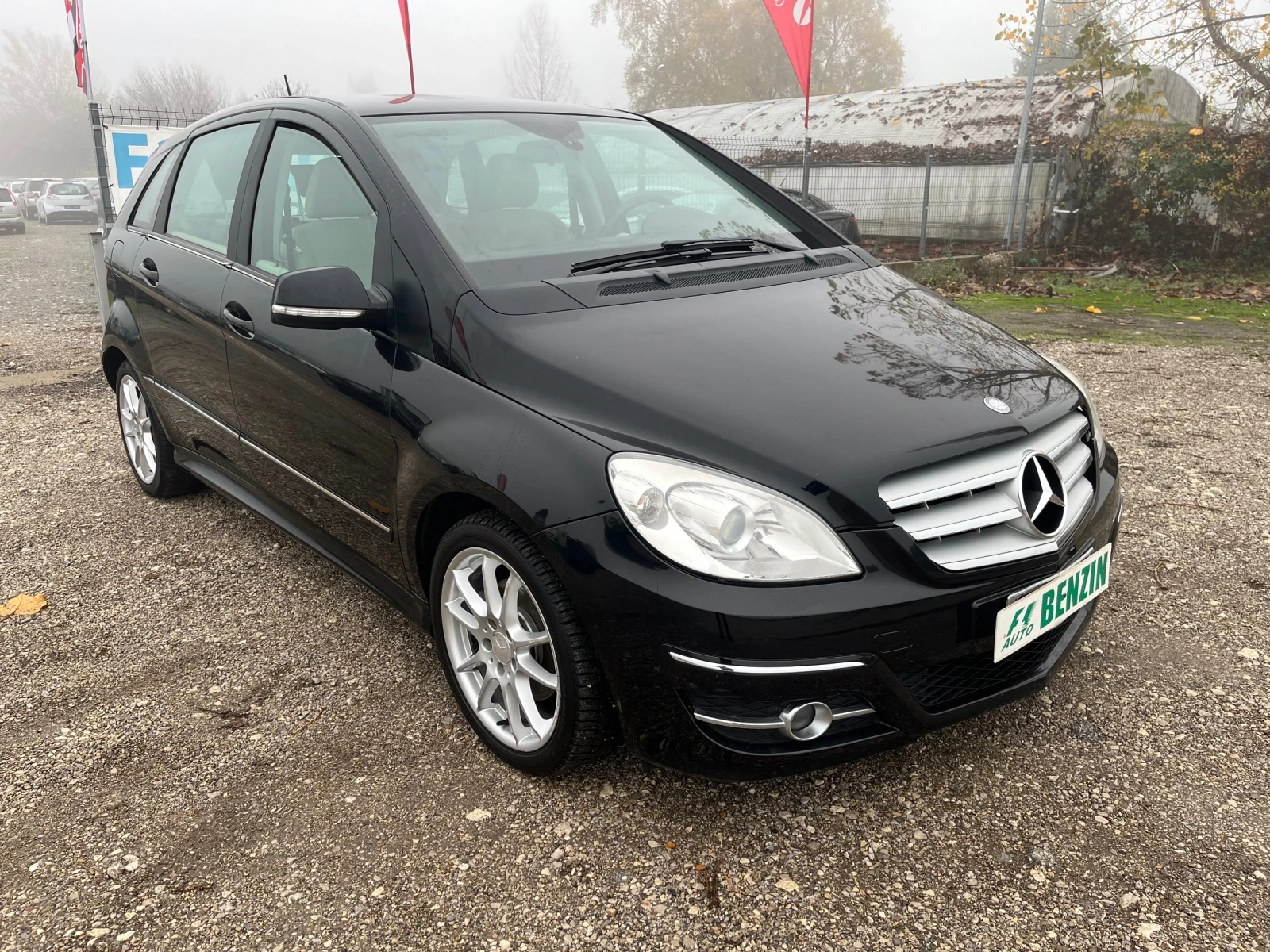 Mercedes-Benz B 200 2.0i-136-FEIS-NAVI-ITALIA - изображение 3