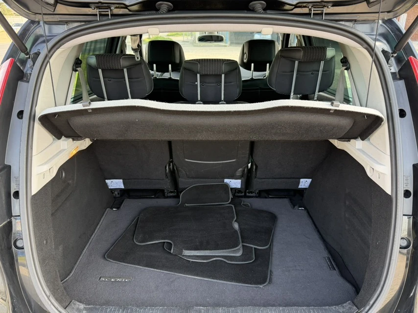 Renault Scenic 1.6-DCI-130hp-BOSE, снимка 10 - Автомобили и джипове - 54221086