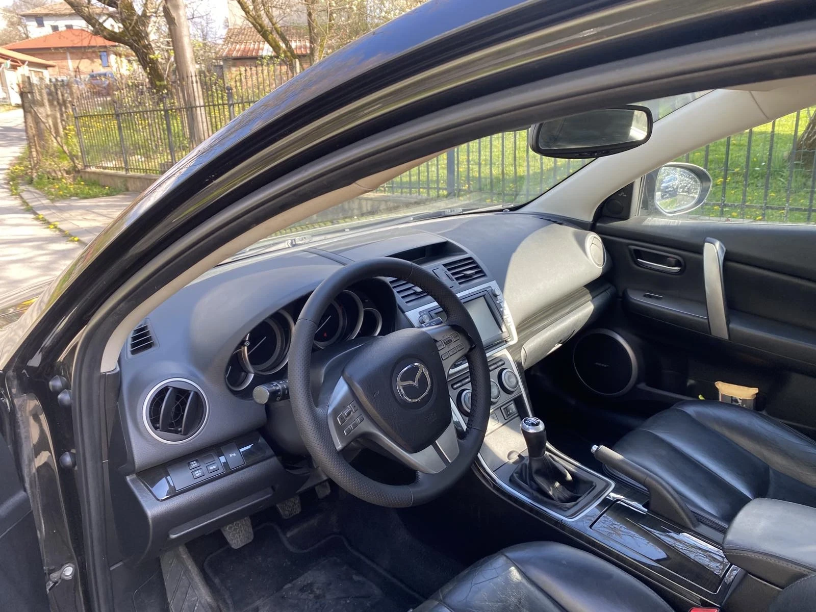 Mazda 6 2.2 дизел, снимка 4 - Автомобили и джипове - 54251573