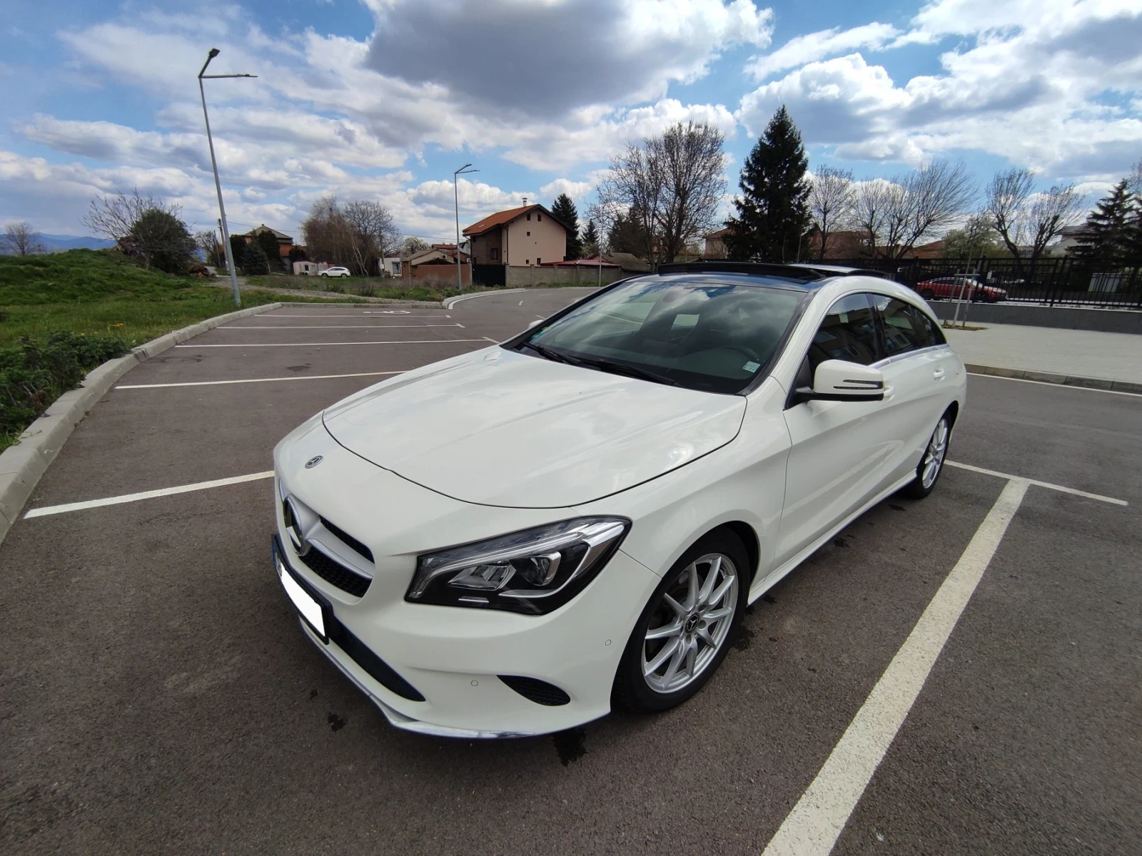 Mercedes-Benz CLA 200, снимка 10 - Автомобили и джипове - 54371335