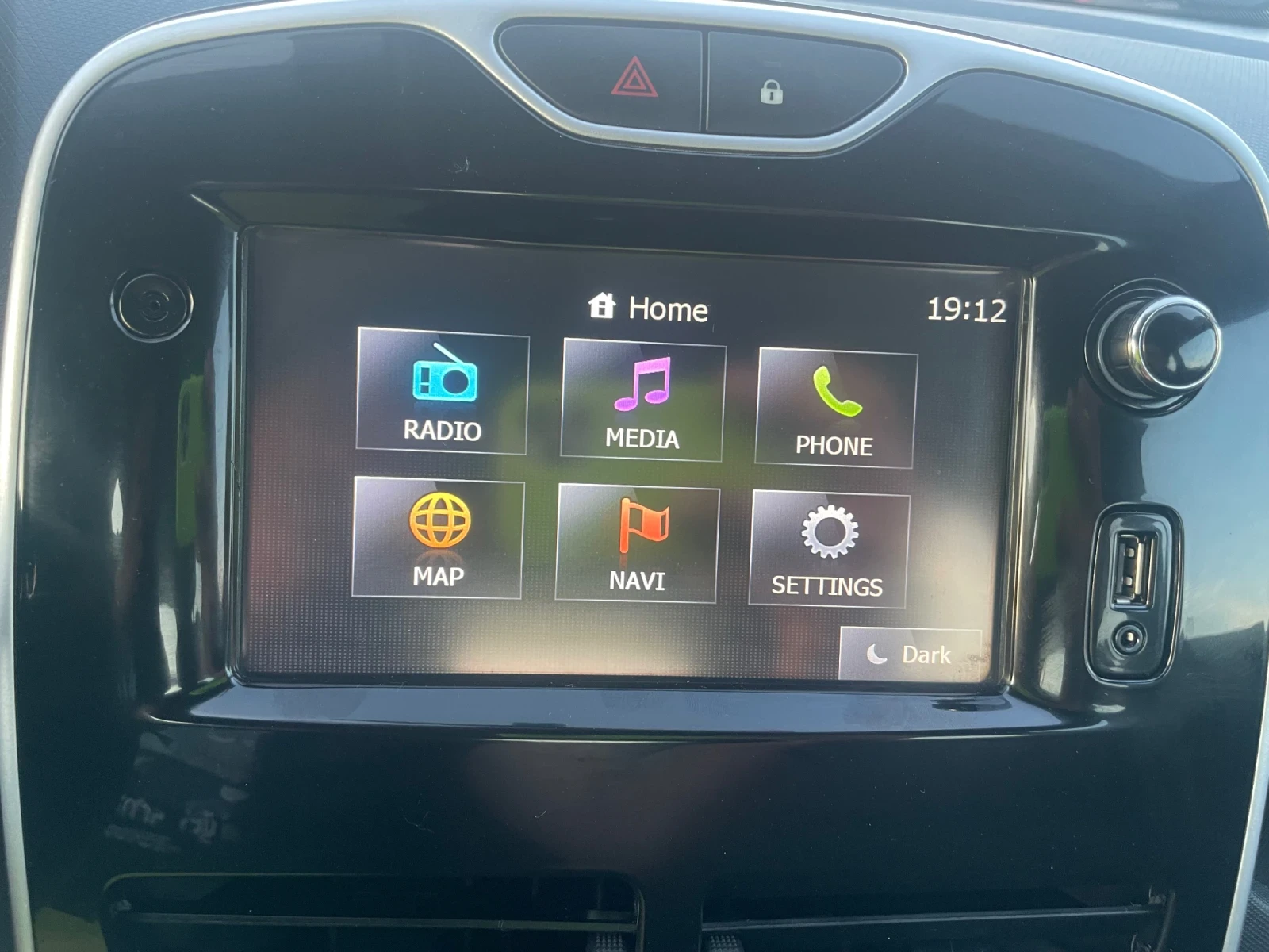 Renault Clio 1.2i NAVI EURO5B, снимка 15 - Автомобили и джипове - 54462765