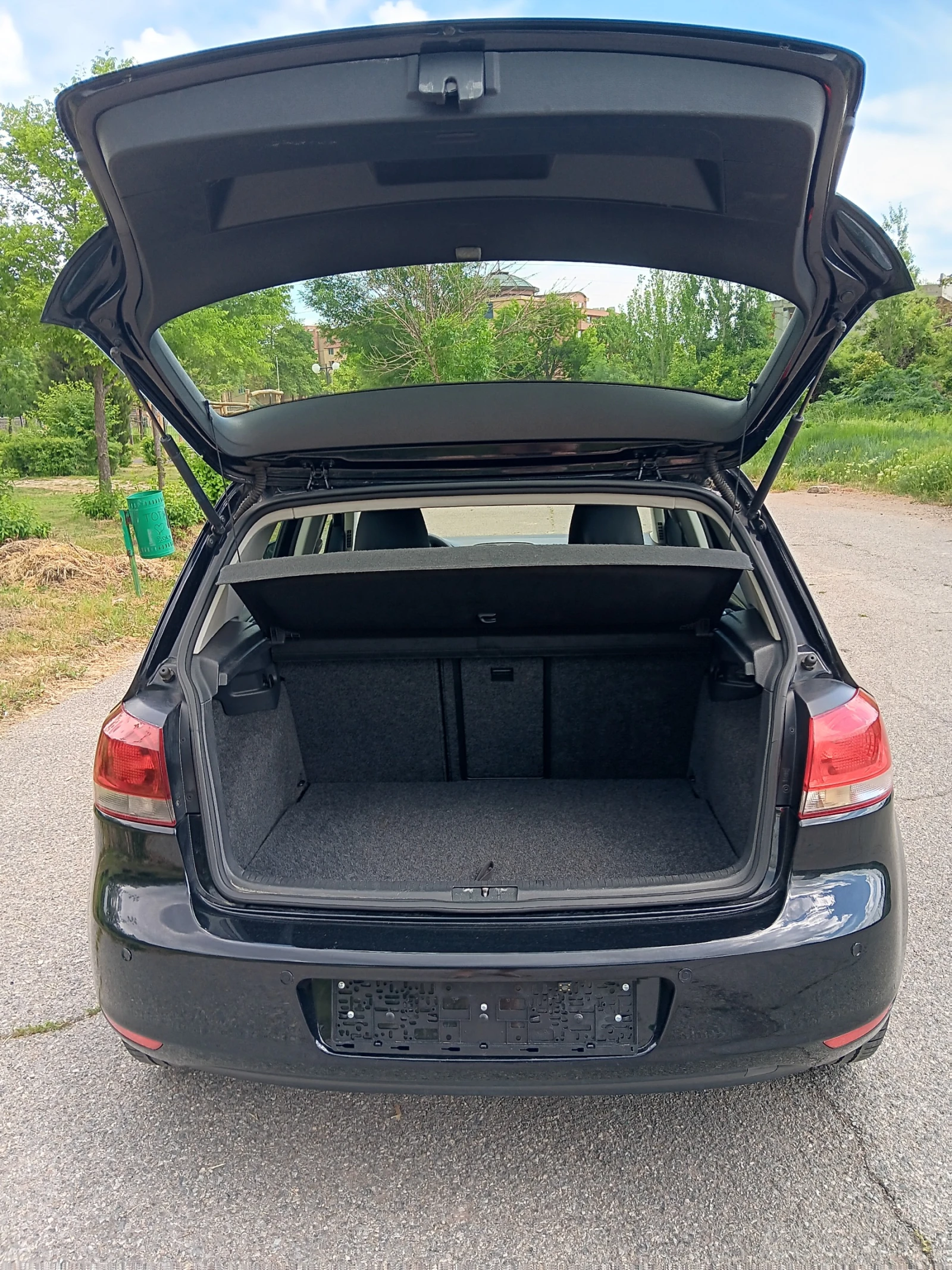 VW Golf 6-1.6-101к.с.-MPI-ГАЗ-БЕНЗИН-РЕАЛНИ КИЛОМЕТРИ!!!!!, снимка 13 - Автомобили и джипове - 54593783