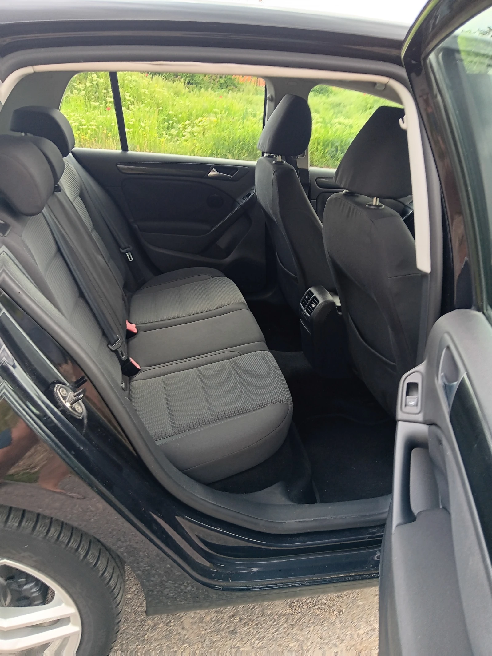VW Golf 6-1.6-101к.с.-MPI-ГАЗ-БЕНЗИН-РЕАЛНИ КИЛОМЕТРИ!!!!!, снимка 12 - Автомобили и джипове - 54593783
