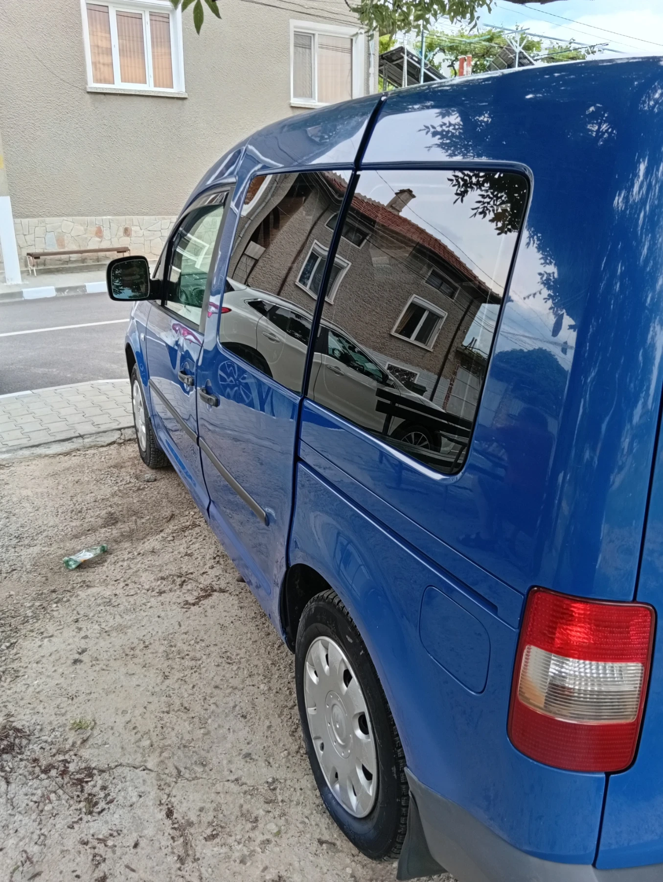 VW Caddy 1.9, снимка 4 - Автомобили и джипове - 54870399