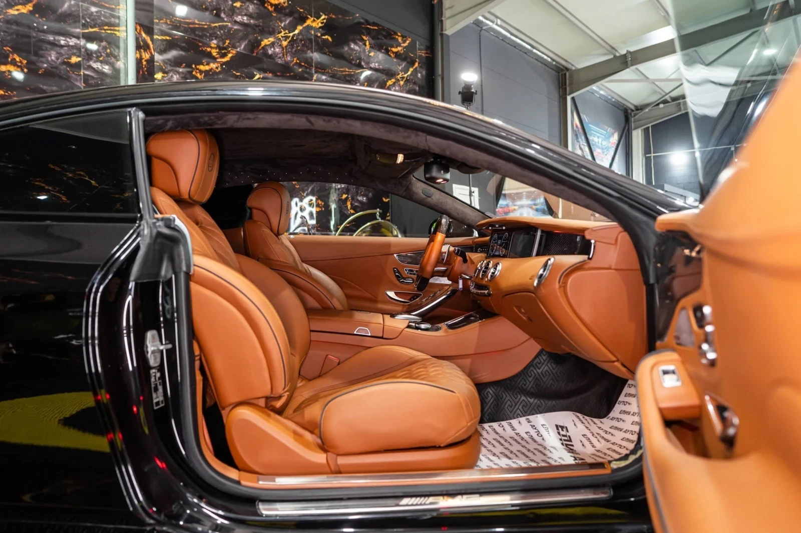 Mercedes-Benz S 63 AMG FULL BRABUS PACK CARBON BURM HUD 360 ЛИЗИНГ 100%, снимка 13 - Автомобили и джипове - 54969052