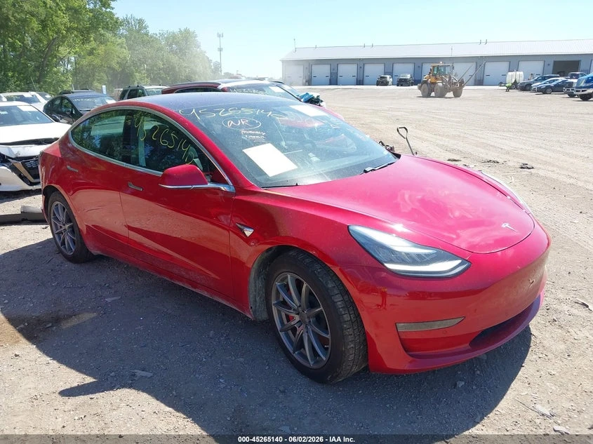 Tesla Model 3 Long Range/Performance