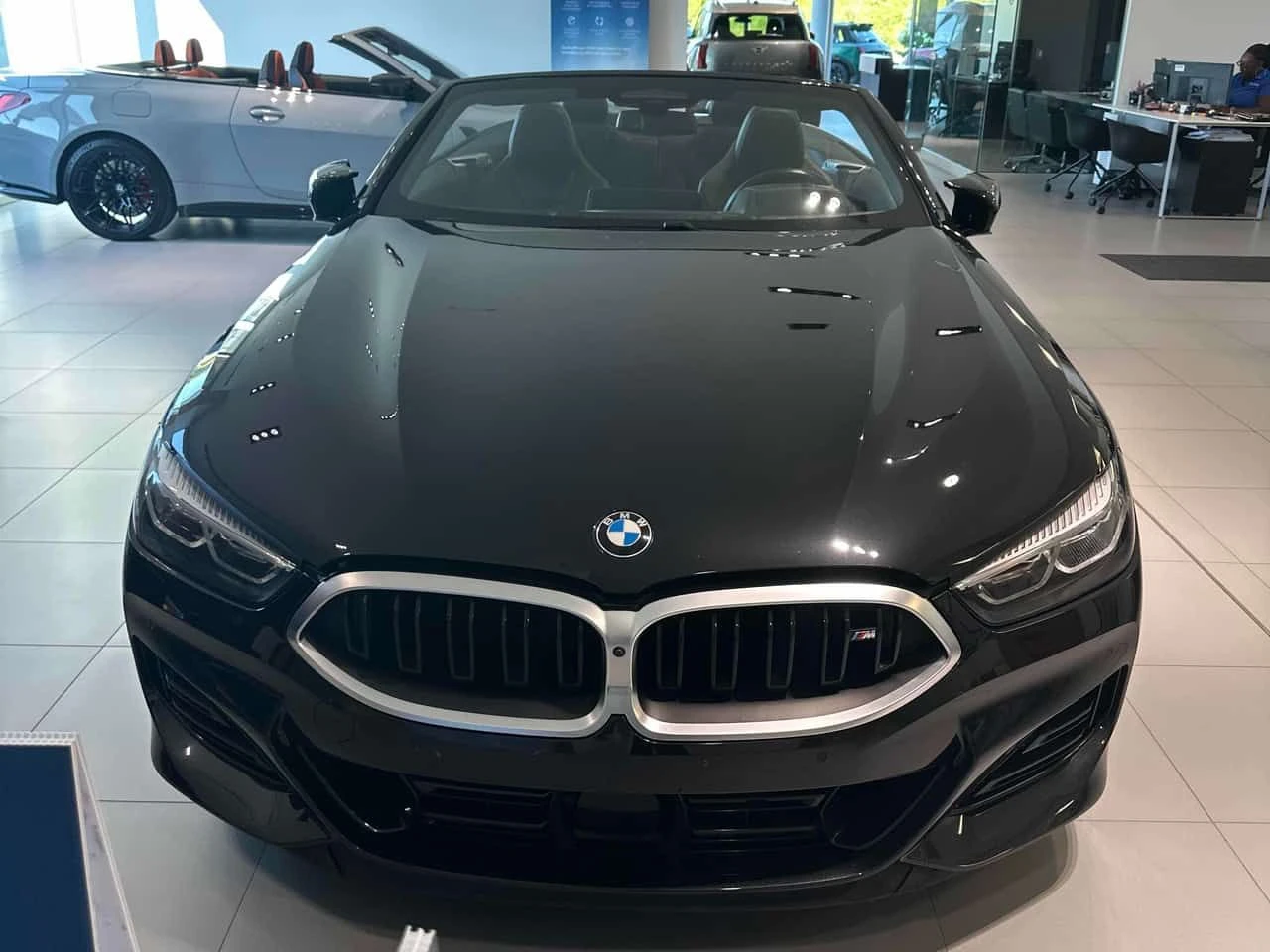 BMW 850 i xDrive| CABRIO| SWAROWSKI| HUD| 360| , снимка 5 - Автомобили и джипове - 55573841