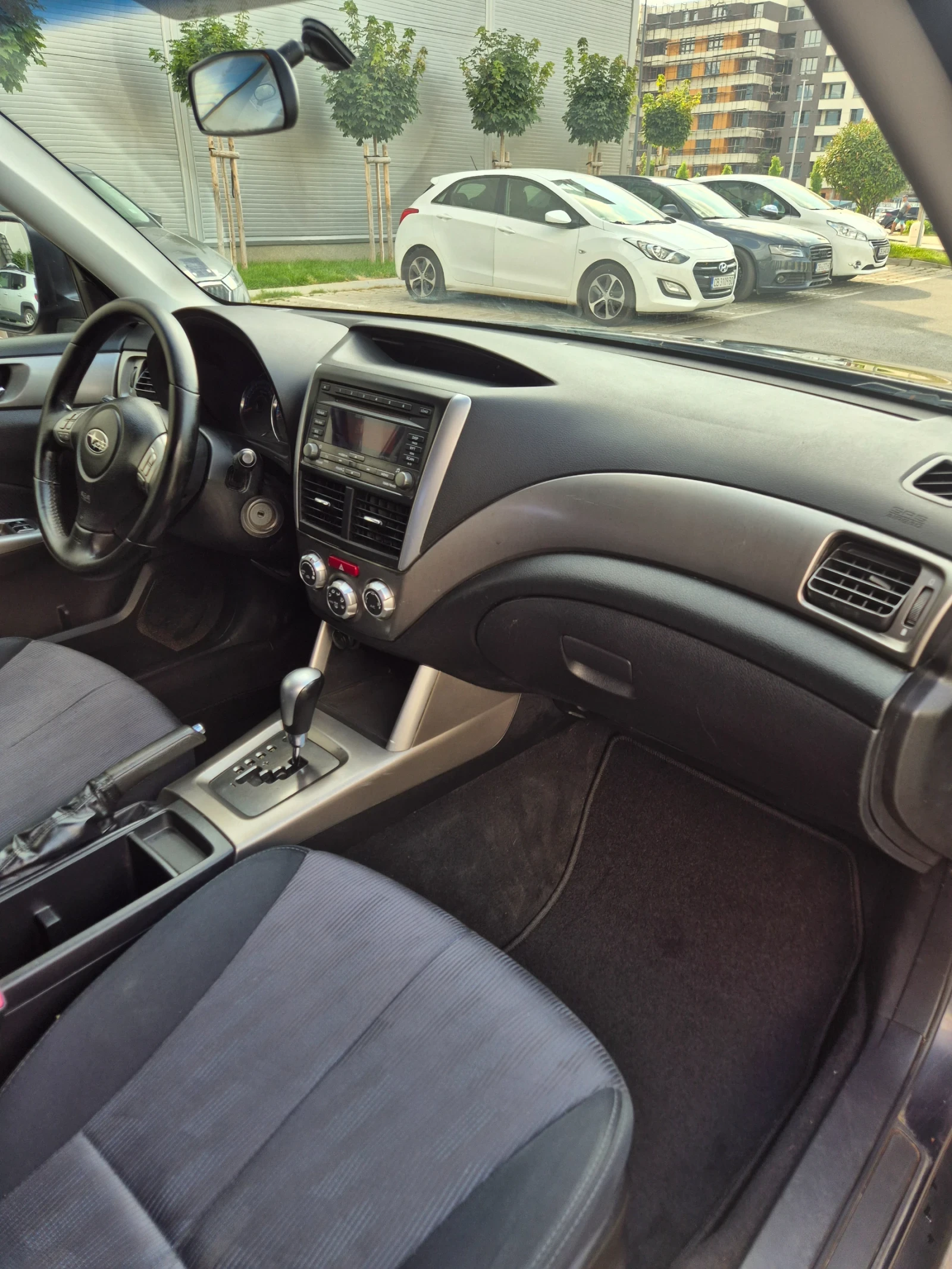 Subaru Forester 2.0 АВТОМАТ* СЕРВИЗНА ИСТОРИЯ , снимка 9 - Автомобили и джипове - 55599068