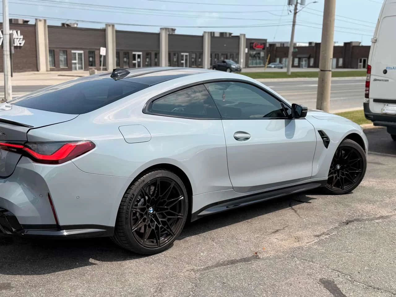 BMW M4 * Coupe * АВТОКРЕДИТ БЕЗ ПЪРВОНАЧАЛНА ВНОСКА* , снимка 3 - Автомобили и джипове - 55609790