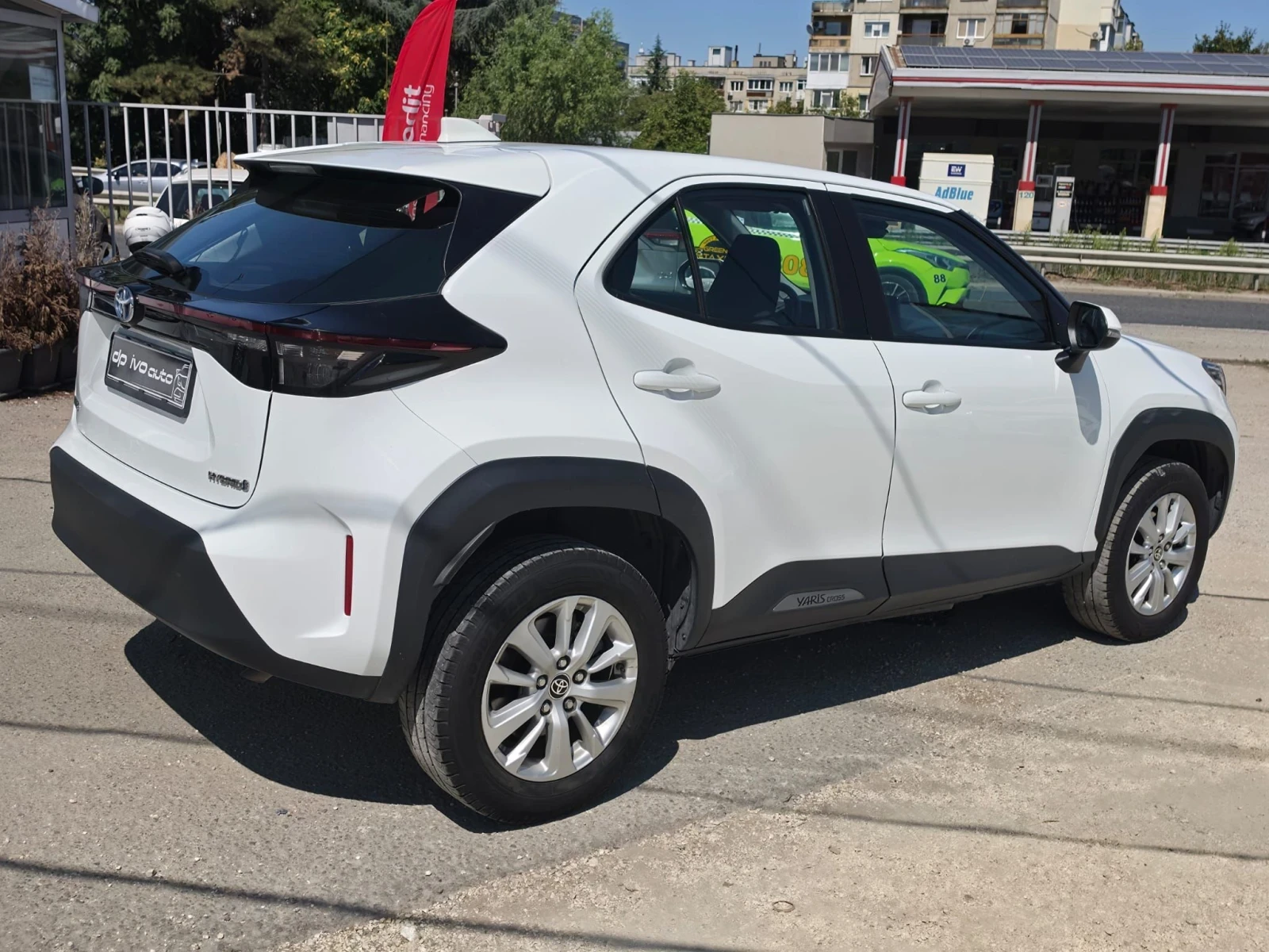 Toyota Yaris Cross 1.5HYBRID* КАТО НОВ* ТОП ЦЕНА, снимка 4 - Автомобили и джипове - 55692355