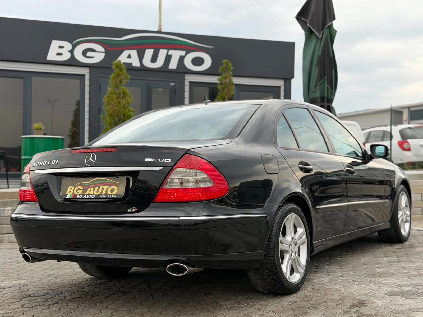 Mercedes-Benz E 280 * ИТАЛИЯ* 280- EVO-190* NAVI* КОЖА* , снимка 4 - Автомобили и джипове - 55947577