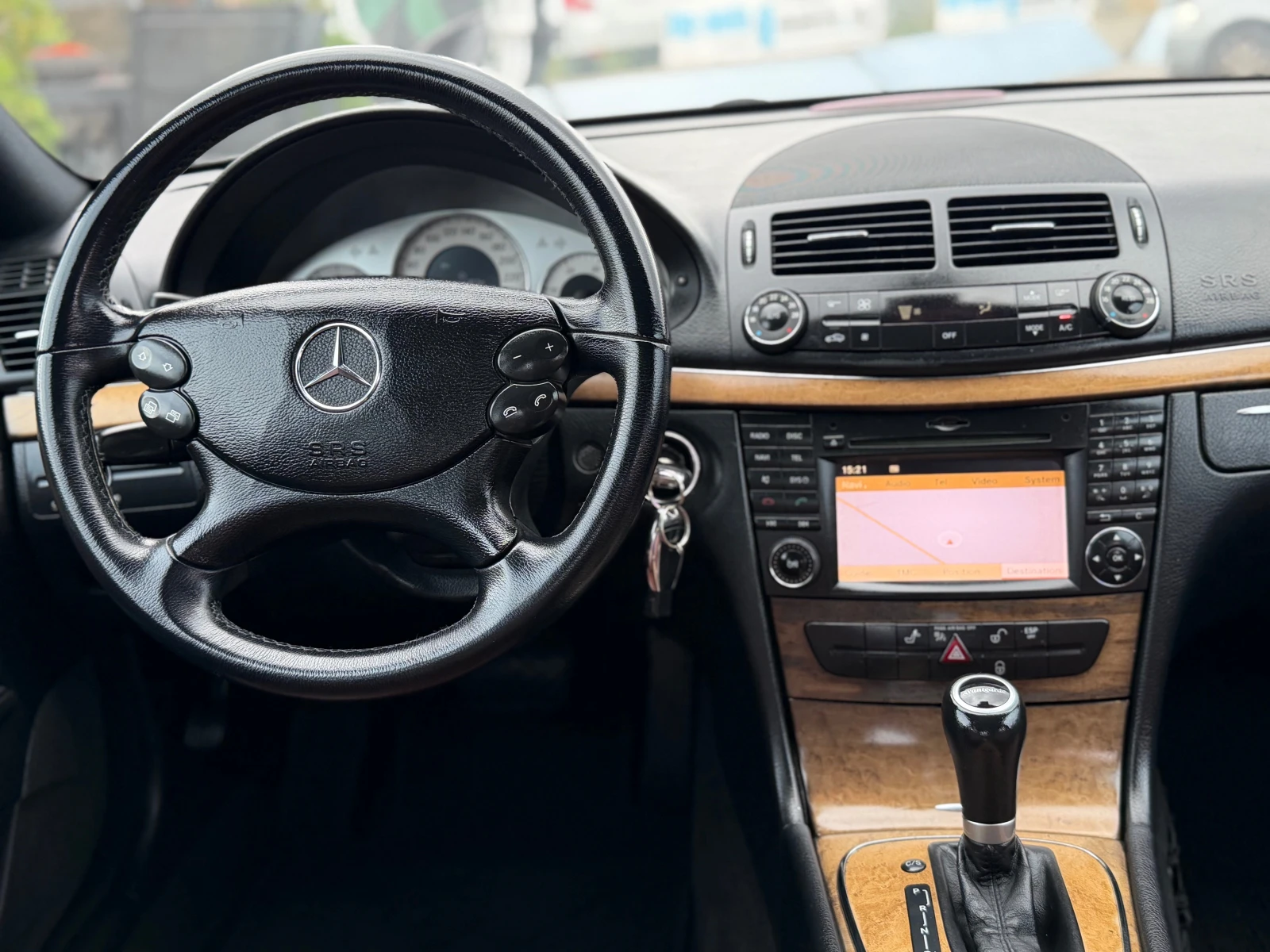 Mercedes-Benz E 280 * ИТАЛИЯ* 280- EVO-190* NAVI* КОЖА* , снимка 13 - Автомобили и джипове - 55947577