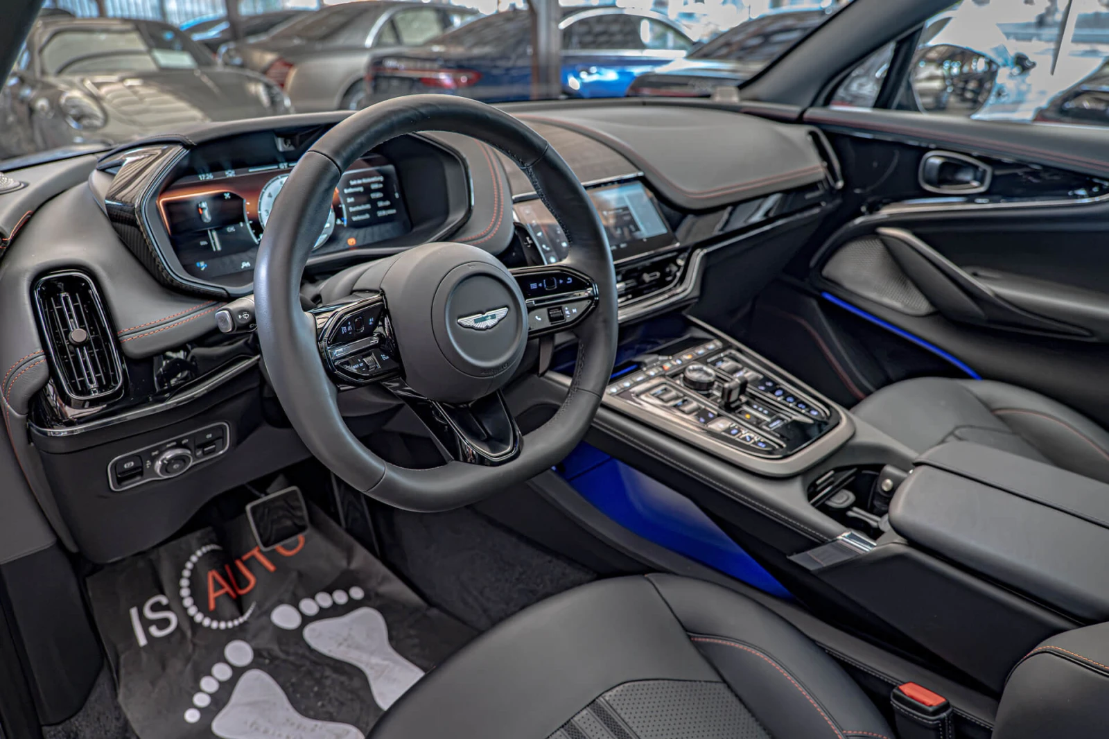 Aston Martin DBX 707/Керамика/Карбон/Обдухване/Камера 360/Bowers&Wi, снимка 7 - Автомобили и джипове - 56225662