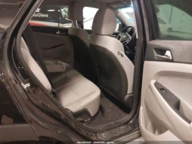 Hyundai Tucson 109к км* Камера* м.Точки* Подгрев* , снимка 10