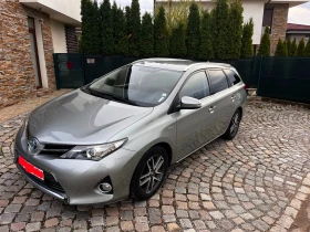 ����� �� �������� �� Toyota Auris Touring Sport