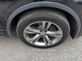 VW Tiguan Очакван внос! R line * 8ск* супер севризна история - 17500 € / 34227.03 лв. - 89461509 12