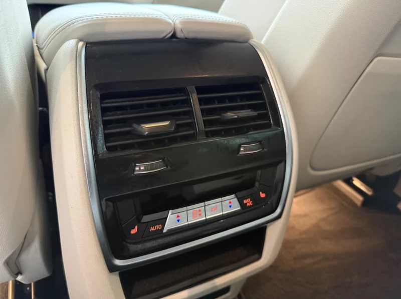 BMW X7 40D* XDRIVE* M-SPORT PRO* PANO* ОБДУХВАНЕ* HUD* , снимка 13 - Автомобили и джипове - 52400430