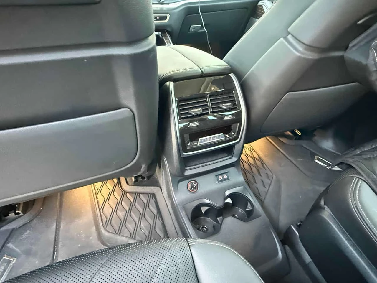 BMW X7 * xDrive40i * CARFAX * ����� �� �����������  | Mobile.bg � ����������� 13