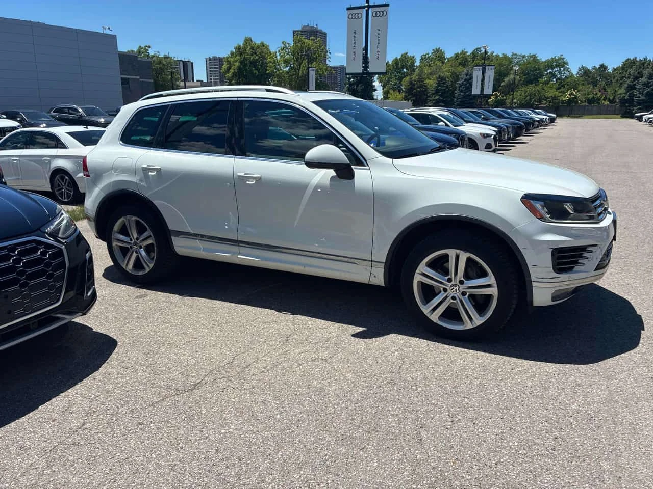 VW Touareg * V6 * CARFAX * ОТ ПРЕДСТАВИТЕЛСТВО * , снимка 3 - Автомобили и джипове - 55397318
