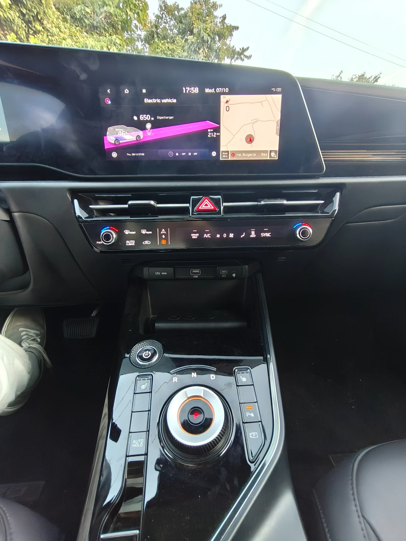 Kia Niro 64.8 Kw, снимка 8 - Автомобили и джипове - 56410637