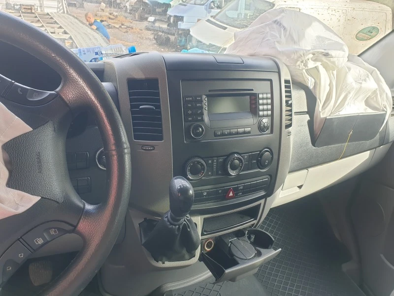 VW Crafter 2.5 TDI 163 PS, снимка 10 - Бусове и автобуси - 42705568