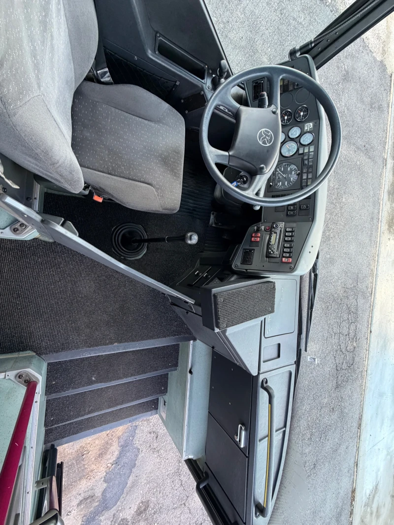 Setra S 315 UL EUR3, снимка 15 - Бусове и автобуси - 53125627