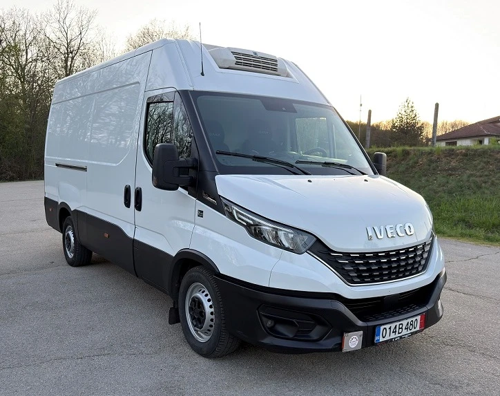 Iveco 35S18 3.0* HI-MATIC* ХЛАДИЛЕН-32* КЛИМА* LED* ДИСТРОНИК, снимка 2 - Бусове и автобуси - 54231499