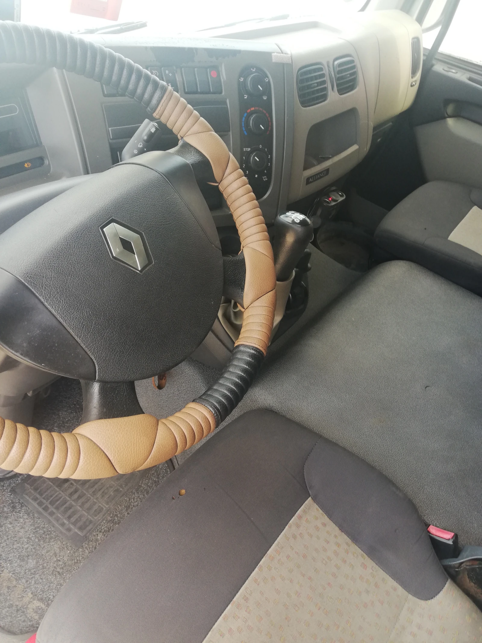 Renault Midlum 220 dxi | Mobile.bg � ����������� 12