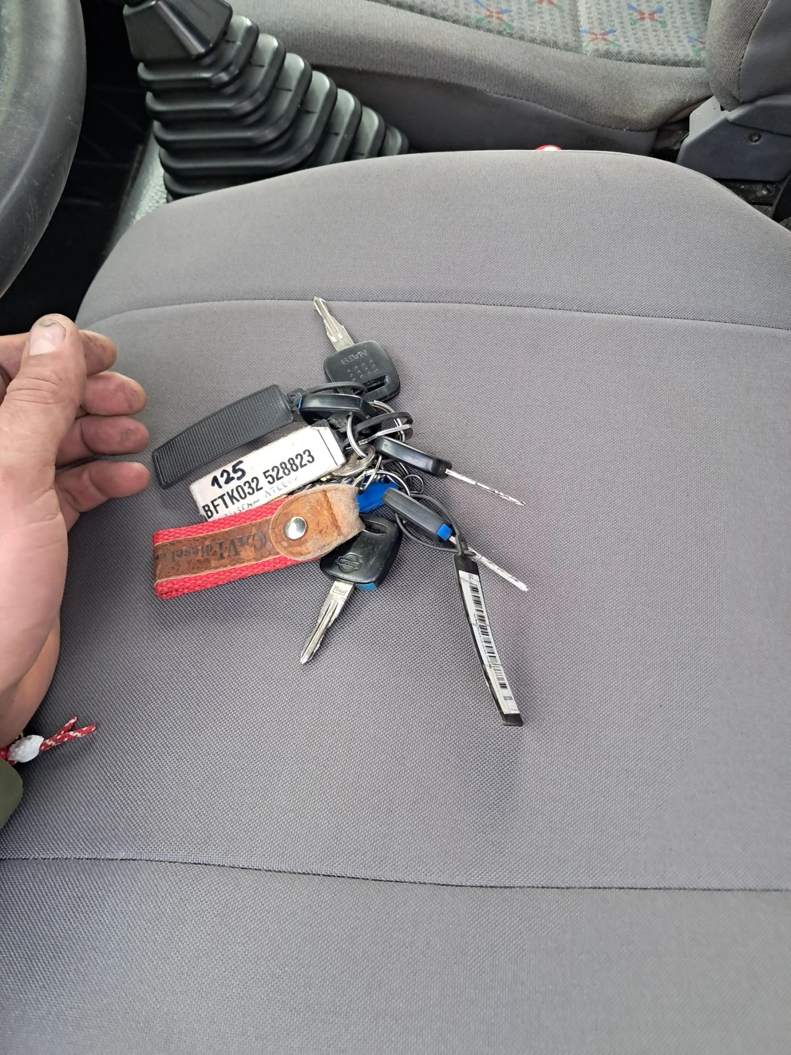 Nissan Atleon Б категория!Климатик!НАЛИЧЕН!, снимка 13 - Камиони - 53715984