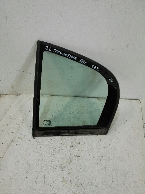 Стъкло задно ляво малко Рено Лагуна хечбек