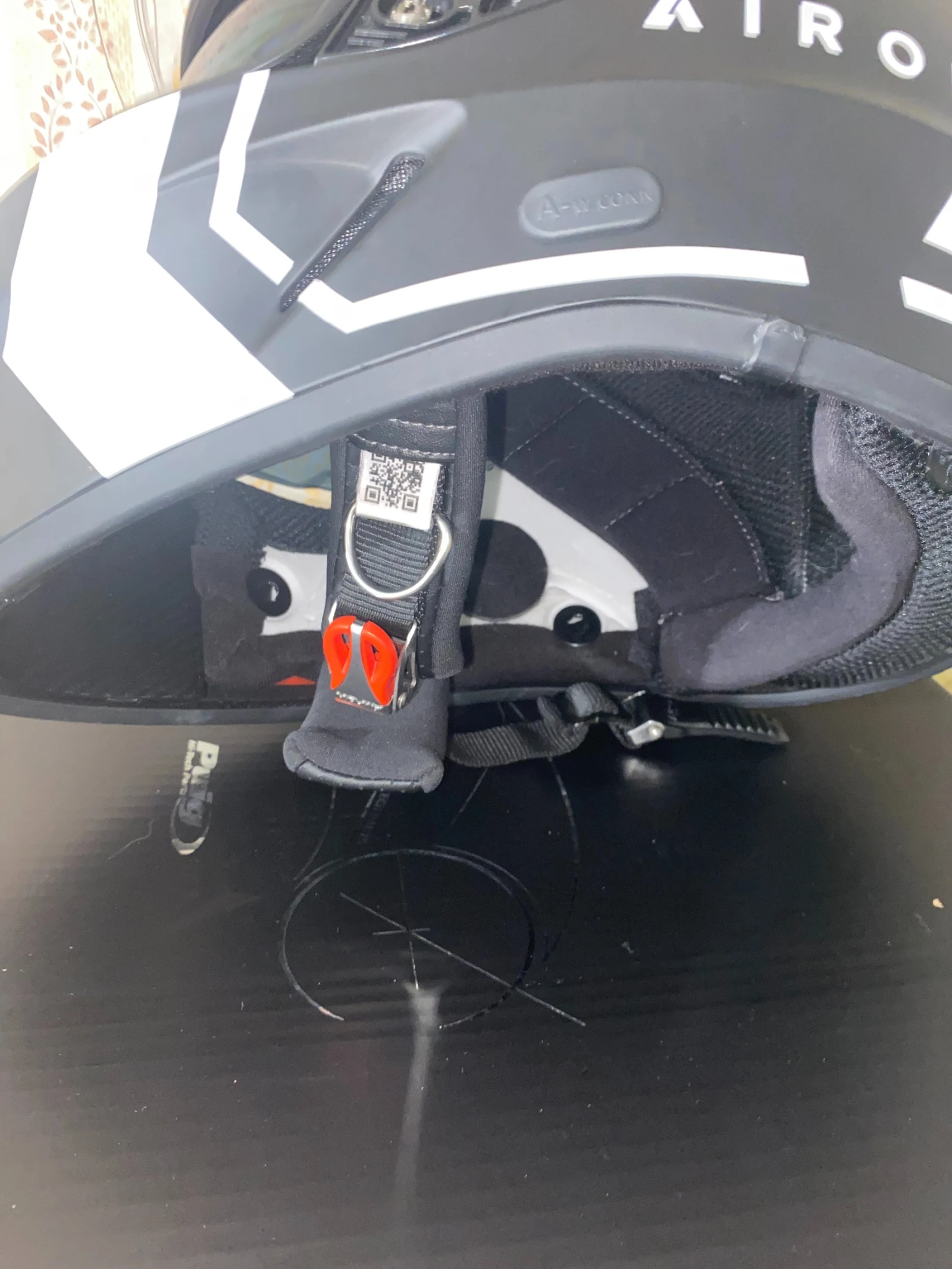 �����  Airoh XL | Mobile.bg � ����������� 5