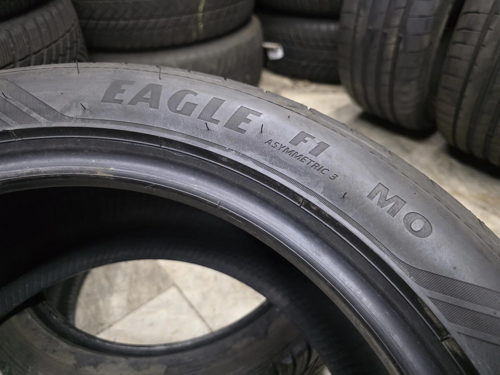 Гуми Летни 275/40R18, снимка 6 - Гуми и джанти - 56730651