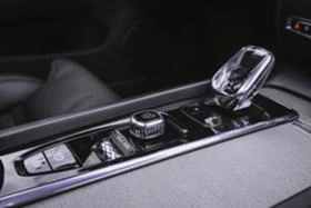 Volvo V60 PANO* DISTR* 360* ФУЛЛ, снимка 14