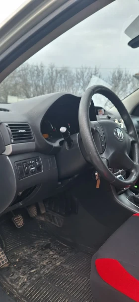 Toyota Avensis, снимка 8
