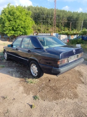 Mercedes-Benz 190 Регистриран, В движение , снимка 2