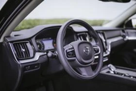 Volvo V60 PANO* DISTR* 360* ФУЛЛ - [3] 