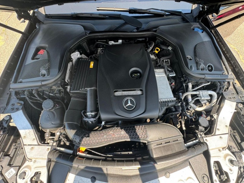 Mercedes-Benz E 300 4MATIC, снимка 8 - Автомобили и джипове - 46448557