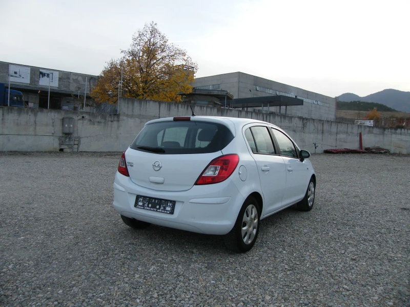 Opel Corsa 1.2 GAZ инжекцион, снимка 4 - Автомобили и джипове - 47777649