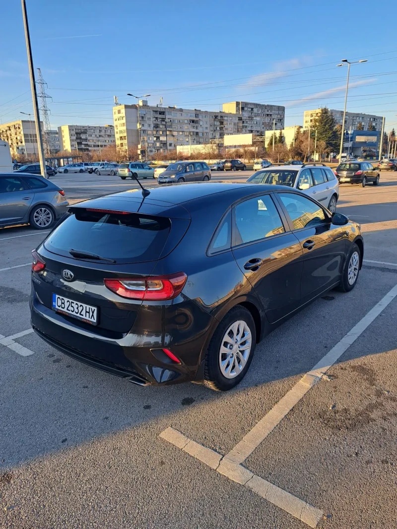 Kia Ceed 1.4i T-GDI , снимка 4 - Автомобили и джипове - 48576420