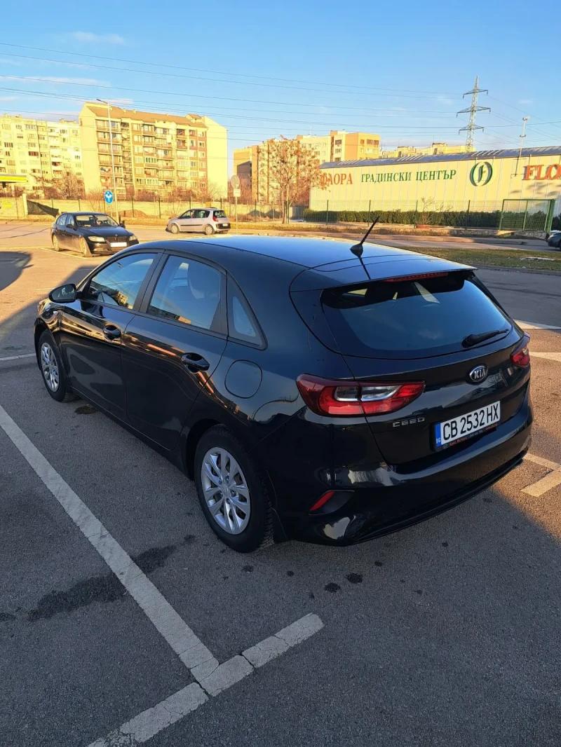 Kia Ceed 1.4i T-GDI , снимка 2 - Автомобили и джипове - 48576420