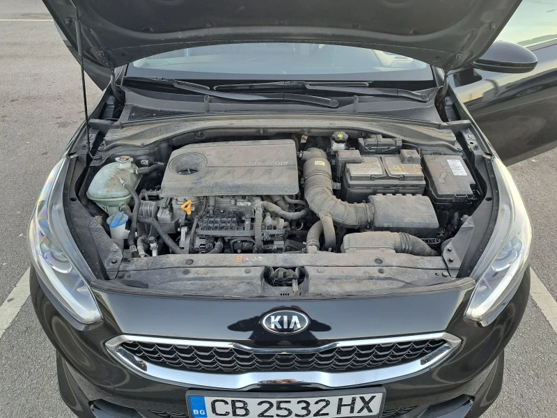 Kia Ceed 1.4i T-GDI , снимка 10 - Автомобили и джипове - 48576420