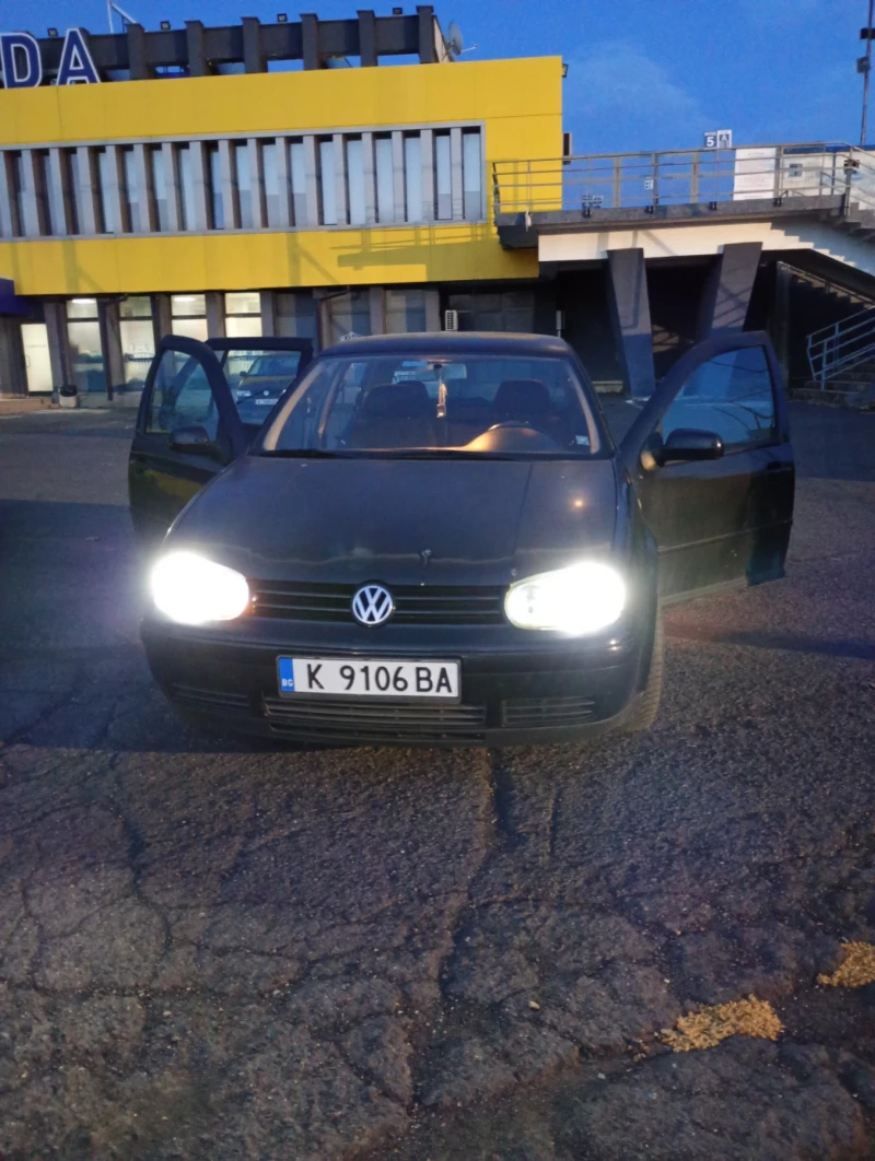 VW Golf 1.9 TDI, снимка 6 - Автомобили и джипове - 49454031