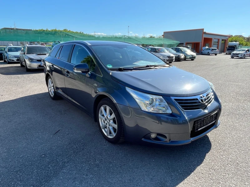 Toyota Avensis 2.2 Automatic, снимка 7 - Автомобили и джипове - 50084419
