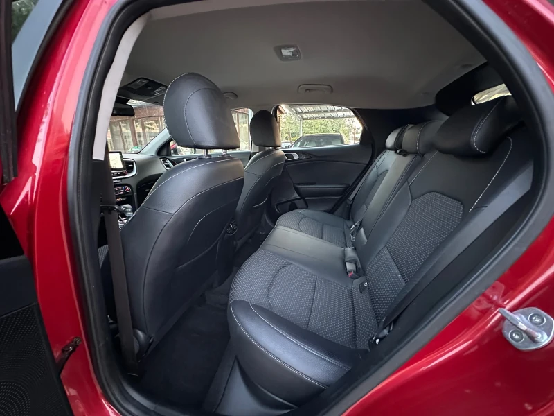 Kia XCeed КАМЕРА* ПОДГРЕВ* МЪРТВИ ТОЧКИ* 2019г* 20600км, снимка 14 - Автомобили и джипове - 50715838