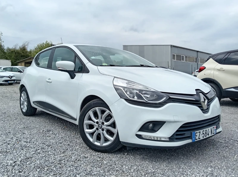 Renault Clio AUTOMATIC, снимка 3 - Автомобили и джипове - 51155920