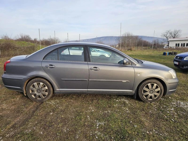 Toyota Avensis 2.0 D4D 116к.с, снимка 11 - Автомобили и джипове - 53288926