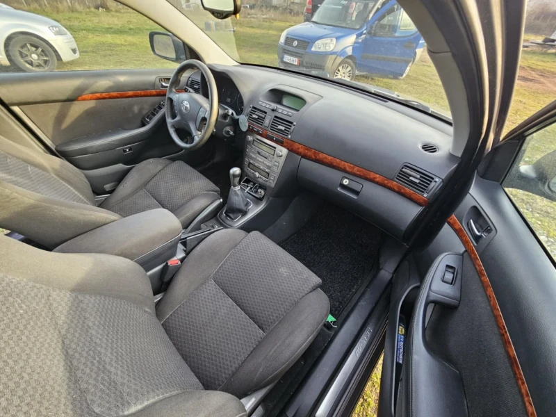 Toyota Avensis 2.0 D4D 116к.с, снимка 15 - Автомобили и джипове - 53288926