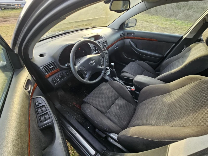 Toyota Avensis 2.0 D4D 116к.с, снимка 13 - Автомобили и джипове - 53288926