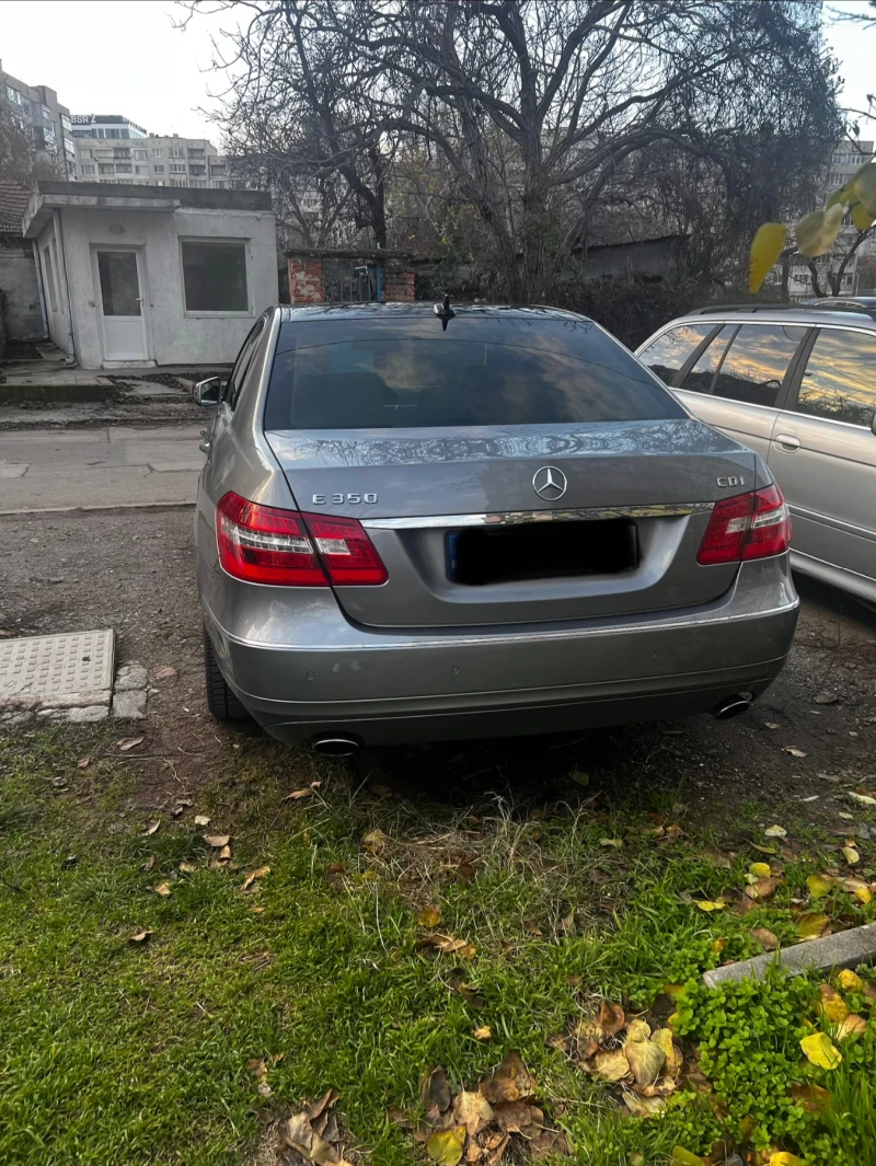 Mercedes-Benz E 350 CDI/ Обсл/Avantgarde/Dist/BlindSpot/LaneAssist, снимка 7 - Автомобили и джипове - 53427607