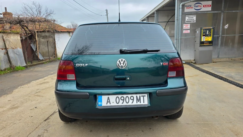 VW Golf 1.9  90ps, снимка 11 - Автомобили и джипове - 53497097